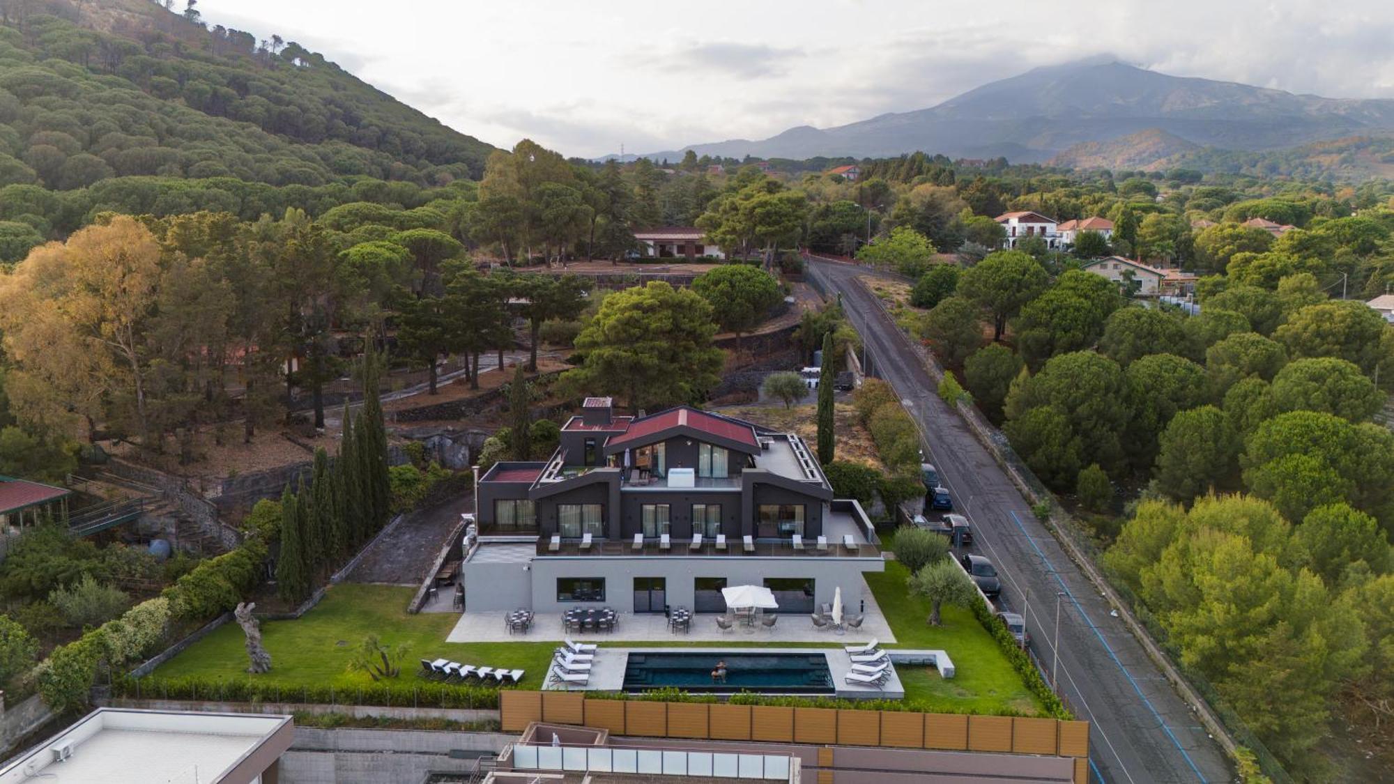 Mon Luxury Rooms Spa Nicolosi Exterior foto