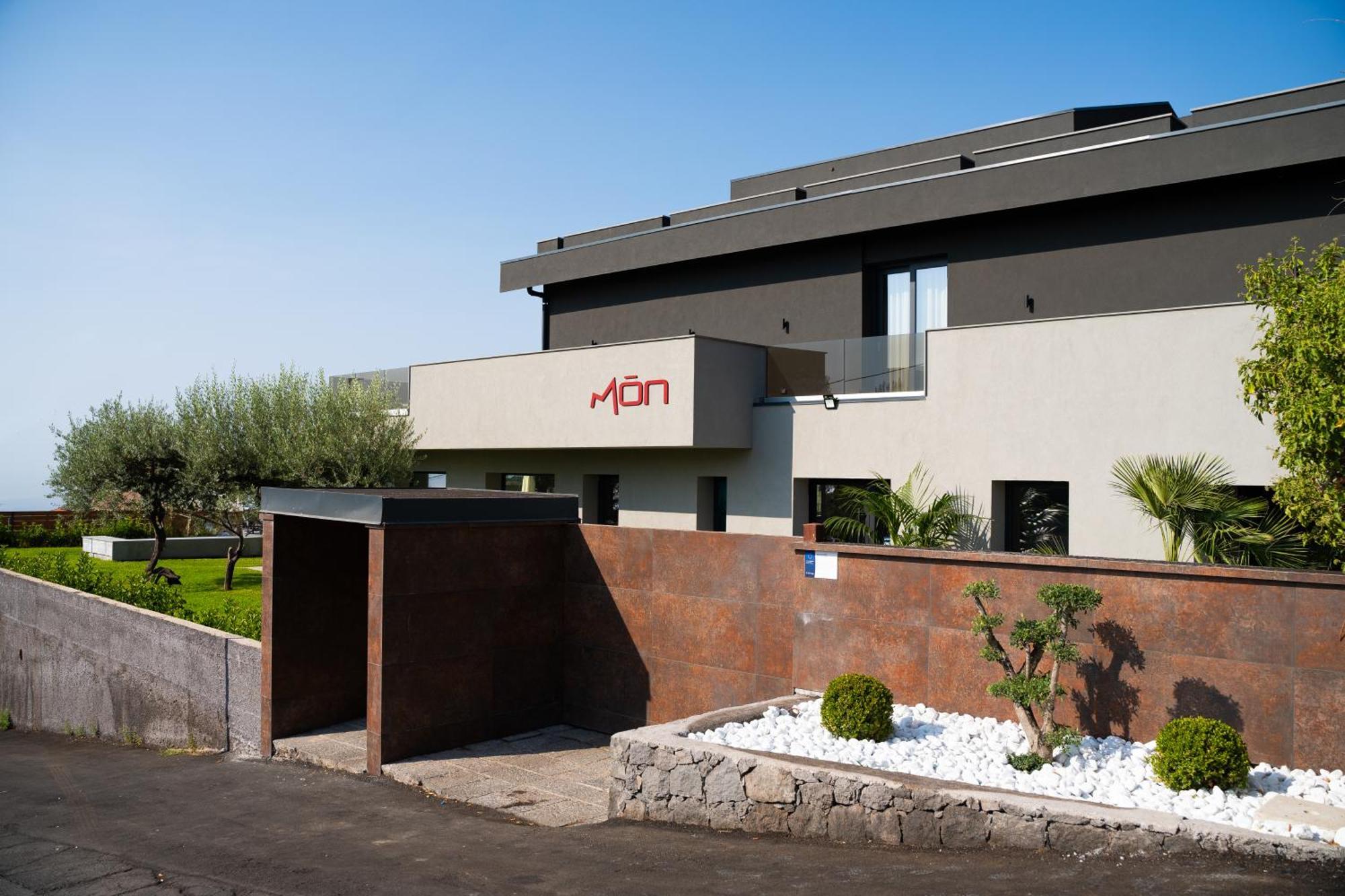 Mon Luxury Rooms Spa Nicolosi Exterior foto